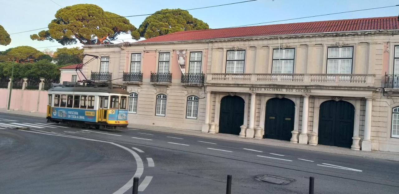 The Lisbon'S Light - Bed And Breakfast - Apartment Shared With The Hosts