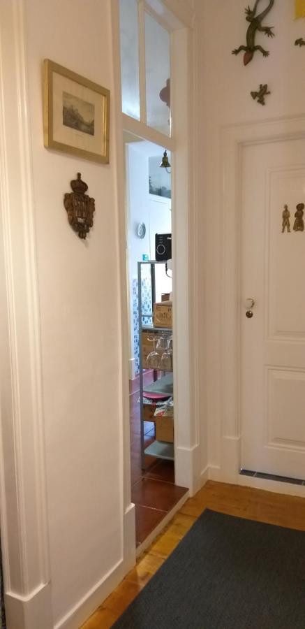 Habitación en casa particular The Lisbon'S Light - Bed And Breakfast - Apartment Shared With The Hosts